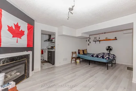 28 Rivermere Court Brampton ON L7A 1R4