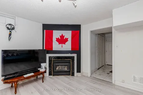 28 Rivermere Court Brampton ON L7A 1R4