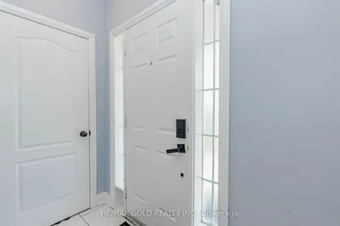 28 Rivermere Court Brampton ON L7A 1R4