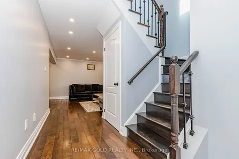 28 Rivermere Court Brampton ON L7A 1R4