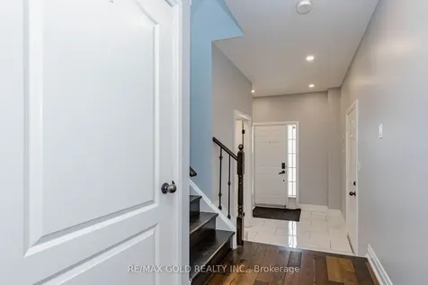 28 Rivermere Court Brampton ON L7A 1R4
