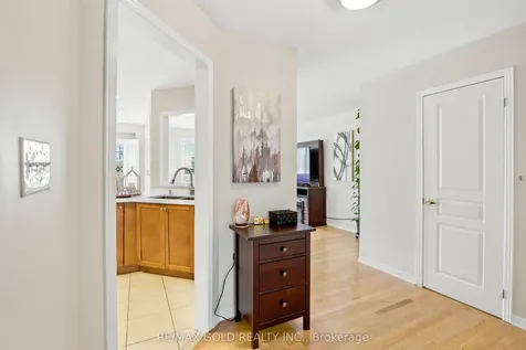 222 Fairwood Circle Brampton ON L6R 0X6