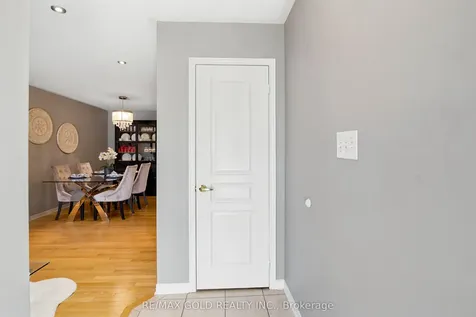 222 Fairwood Circle Brampton ON L6R 0X6