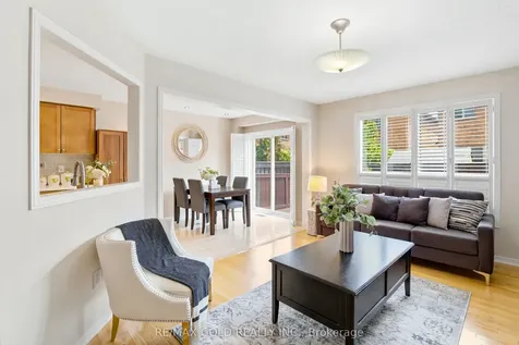 222 Fairwood Circle Brampton ON L6R 0X6
