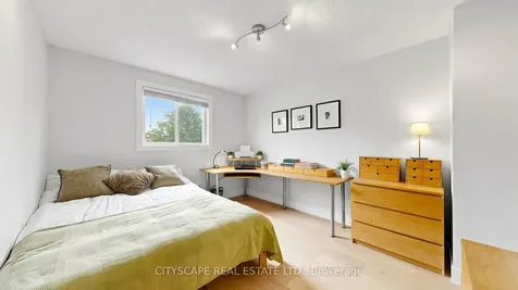 221 Bufford Drive Brampton ON L6Y 3N3