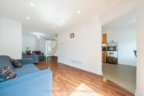 93 Brickyard Way Brampton ON L6V 4L7
