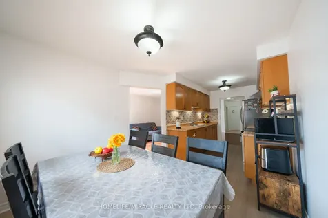 93 Brickyard Way Brampton ON L6V 4L7