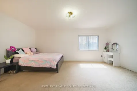 93 Brickyard Way Brampton ON L6V 4L7