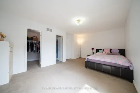 93 Brickyard Way Brampton ON L6V 4L7
