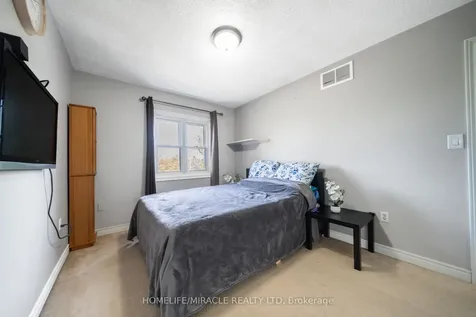 93 Brickyard Way Brampton ON L6V 4L7