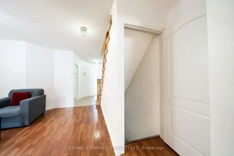 93 Brickyard Way Brampton ON L6V 4L7