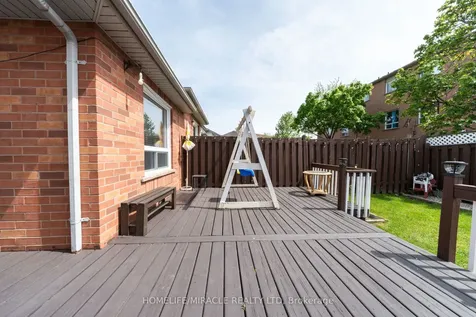 93 Brickyard Way Brampton ON L6V 4L7