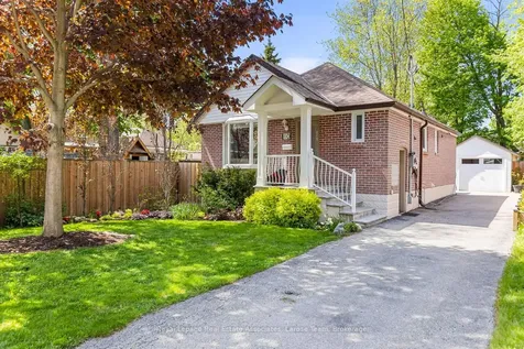10 Iris Road Toronto ON M8V 2G9