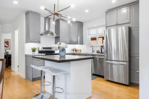 10 Iris Road Toronto ON M8V 2G9