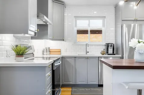10 Iris Road Toronto ON M8V 2G9