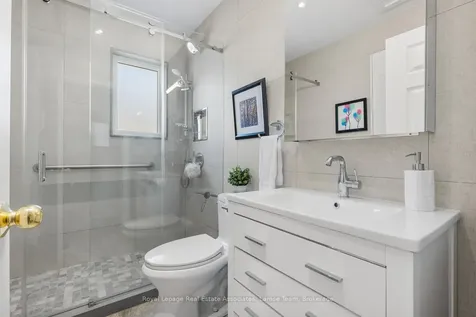 10 Iris Road Toronto ON M8V 2G9