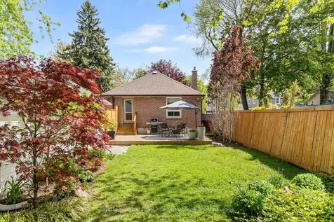 10 Iris Road Toronto ON M8V 2G9