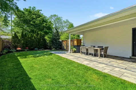 394 Rankin Drive Burlington ON L7N 2B5