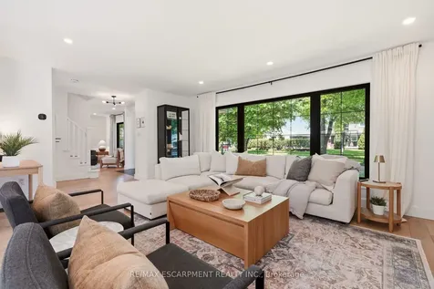 394 Rankin Drive Burlington ON L7N 2B5