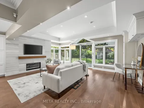 1337 Melton Drive Mississauga ON L4Y 1L6
