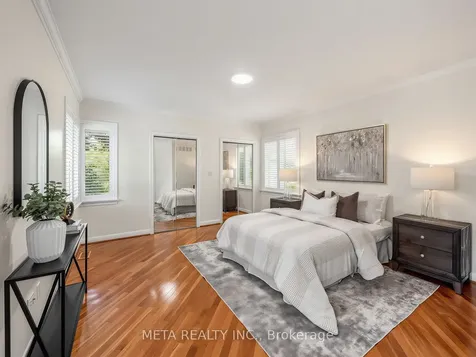 1337 Melton Drive Mississauga ON L4Y 1L6