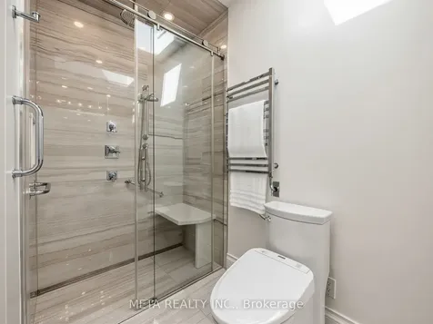1337 Melton Drive Mississauga ON L4Y 1L6