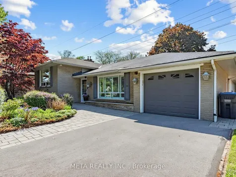 1337 Melton Drive Mississauga ON L4Y 1L6