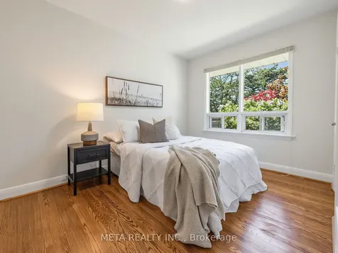 1337 Melton Drive Mississauga ON L4Y 1L6