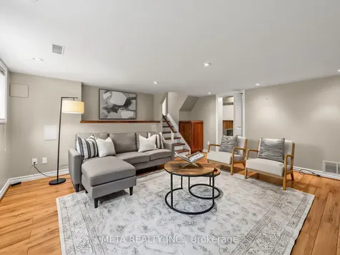 1337 Melton Drive Mississauga ON L4Y 1L6