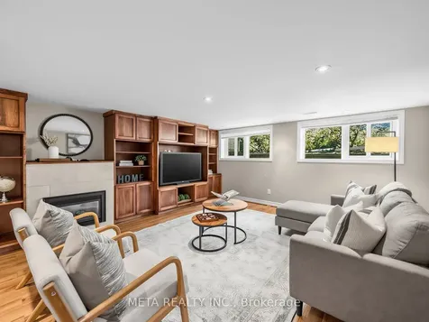 1337 Melton Drive Mississauga ON L4Y 1L6