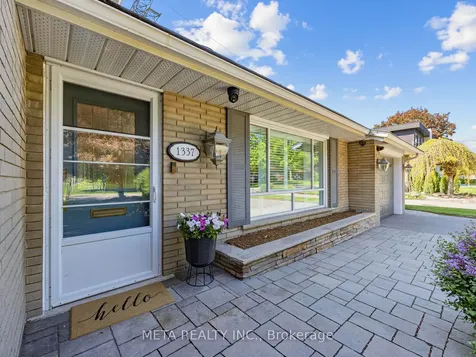 1337 Melton Drive Mississauga ON L4Y 1L6