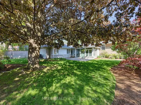 1337 Melton Drive Mississauga ON L4Y 1L6