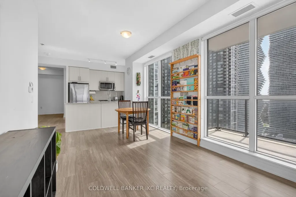 4055 Parkside Village Drive Mississauga ON L5B 0K8