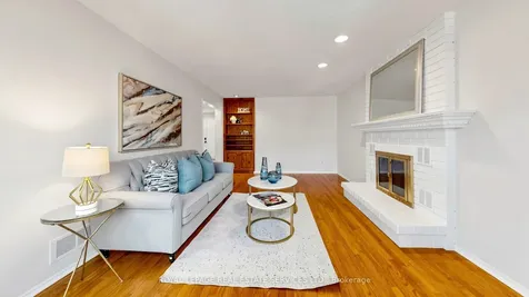165 Warner Drive Oakville ON L6L 6E7