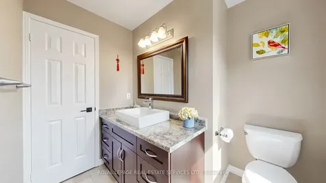 165 Warner Drive Oakville ON L6L 6E7