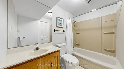 165 Warner Drive Oakville ON L6L 6E7
