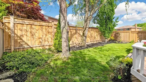 165 Warner Drive Oakville ON L6L 6E7