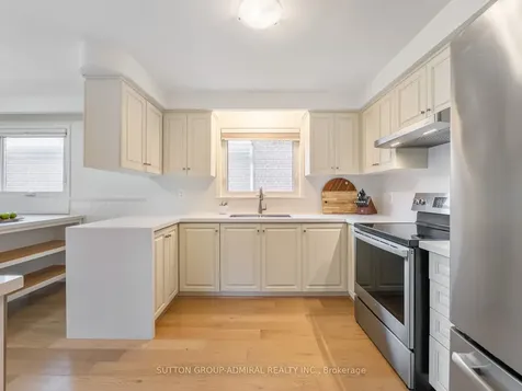23 Groverdale Road Toronto ON M9C 3M7