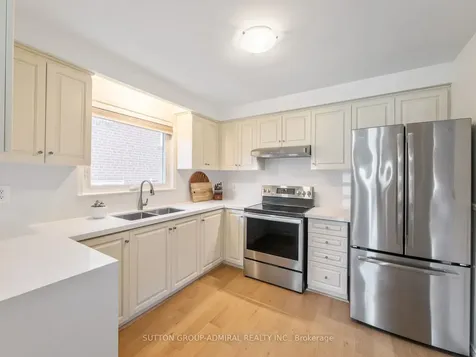 23 Groverdale Road Toronto ON M9C 3M7