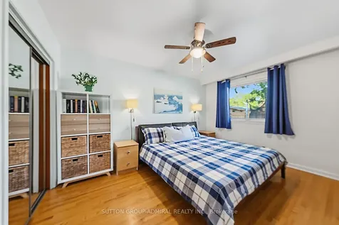 23 Groverdale Road Toronto ON M9C 3M7