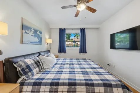 23 Groverdale Road Toronto ON M9C 3M7