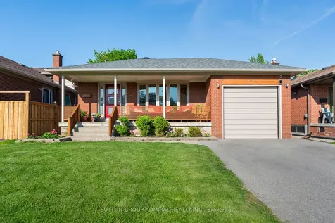 23 Groverdale Road Toronto ON M9C 3M7