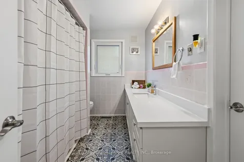23 Groverdale Road Toronto ON M9C 3M7