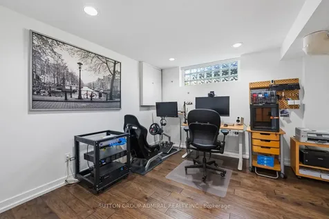 23 Groverdale Road Toronto ON M9C 3M7