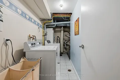 23 Groverdale Road Toronto ON M9C 3M7