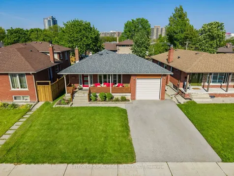 23 Groverdale Road Toronto ON M9C 3M7