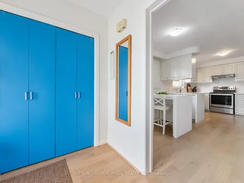 23 Groverdale Road Toronto ON M9C 3M7