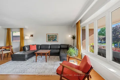 23 Groverdale Road Toronto ON M9C 3M7