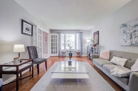 189 Louis Drive Mississauga ON L5B 2V5
