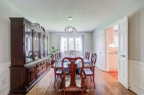 189 Louis Drive Mississauga ON L5B 2V5
